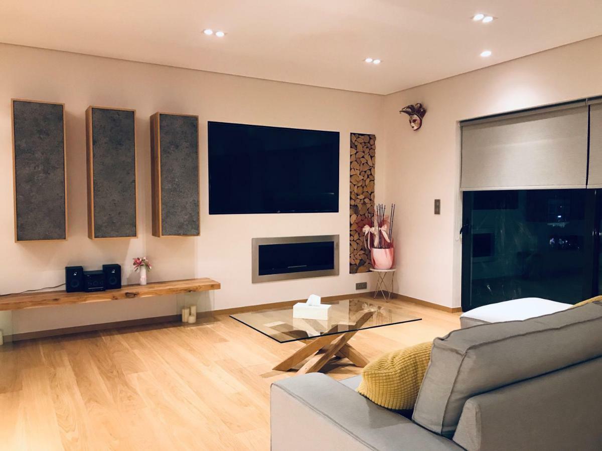 Luxury & Stylish Family Apartment Athens Ngoại thất bức ảnh